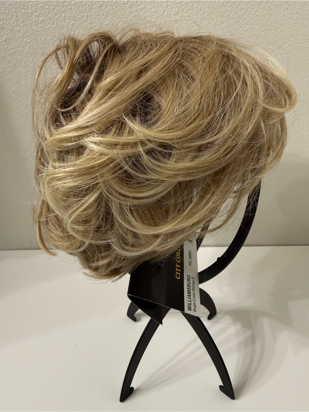 Belle Tress Williamsburg Lace Front Wig NWT Beige Linen | Heat Friendly - Picture 3 of 9